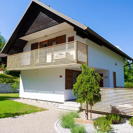 Private Family House In Bled 度假居 布莱德