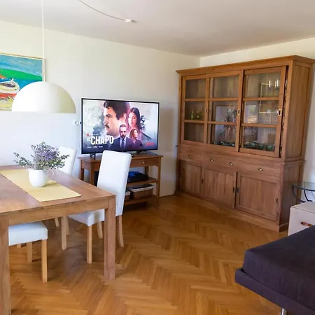 Private Family House In Bled * 布莱德